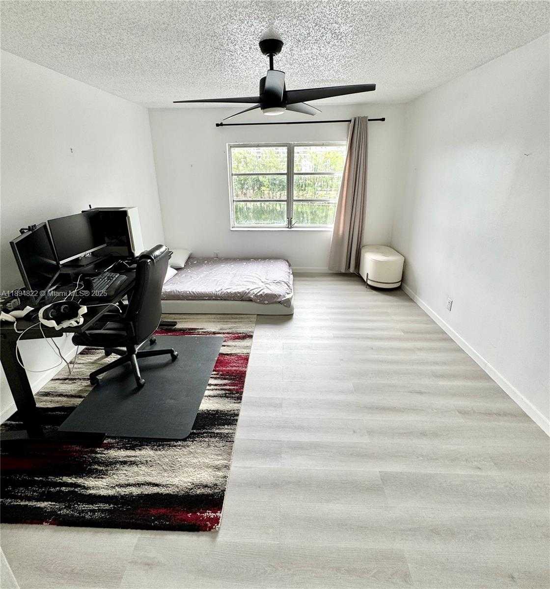 Small Image of 400 DIPLOMAT PKWY #410, Hallandale Beach Number 12