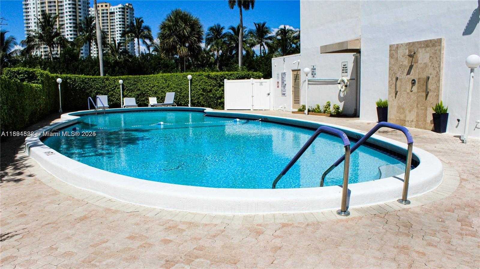 Small Image of 400 DIPLOMAT PKWY #410, Hallandale Beach Number 14