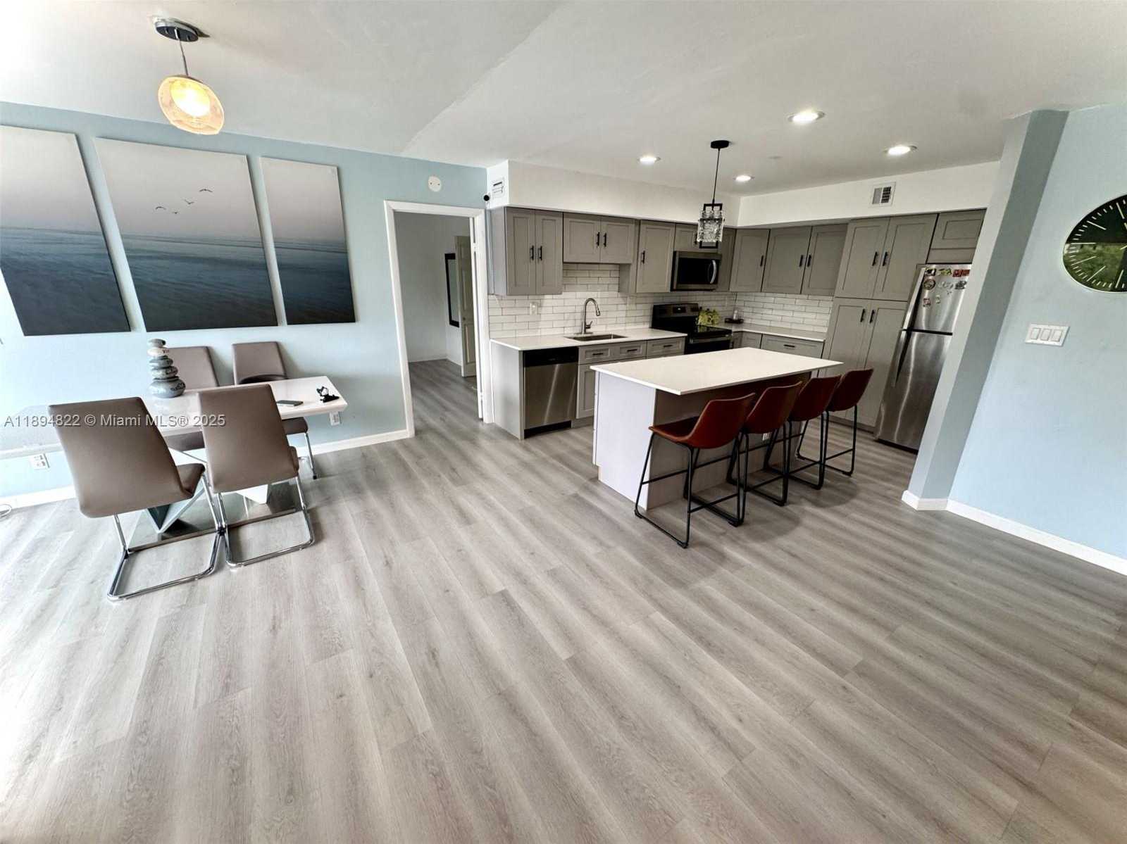 Small Image of 400 DIPLOMAT PKWY #410, Hallandale Beach Number 7