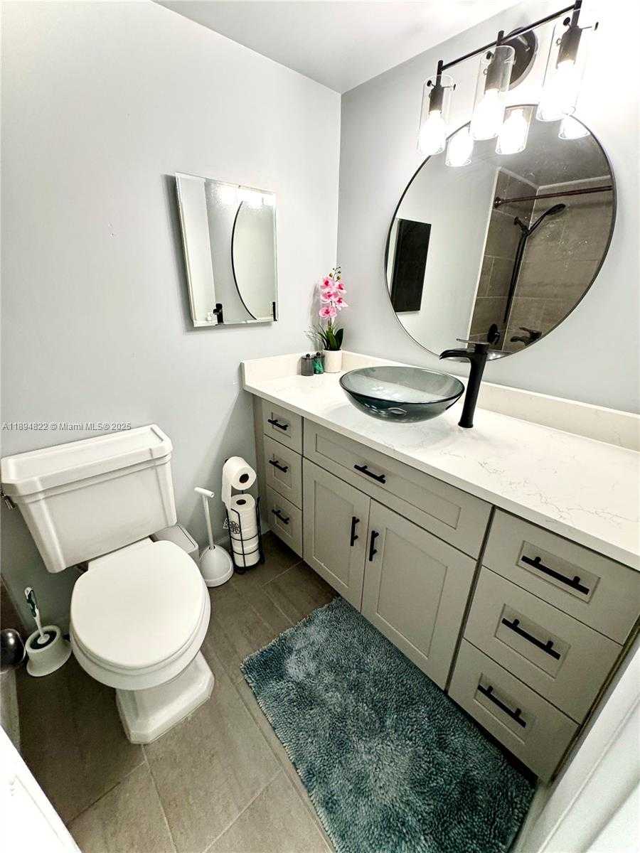 Small Image of 400 DIPLOMAT PKWY #410, Hallandale Beach Number 9