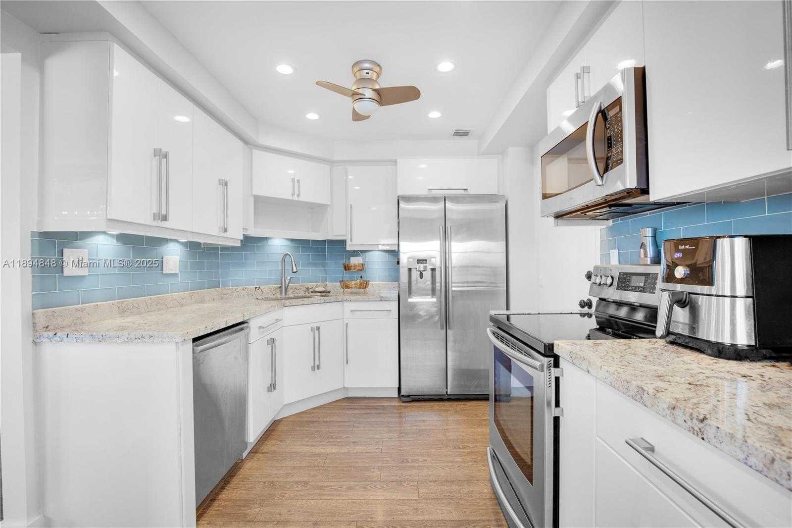 Small Image of 2500 EAST LAS OLAS BLVD #408, Fort Lauderdale Number 15