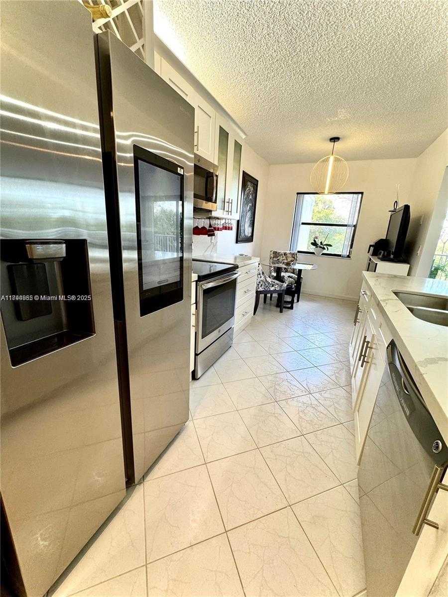 Small Image of 3850 WASHINGTON ST #317, Hollywood Number 21