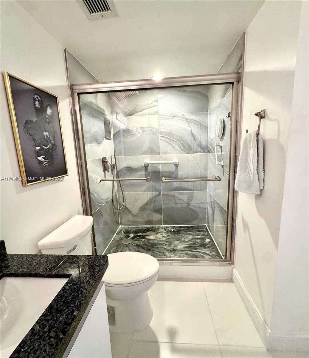 Small Image of 3850 WASHINGTON ST #317, Hollywood Number 33
