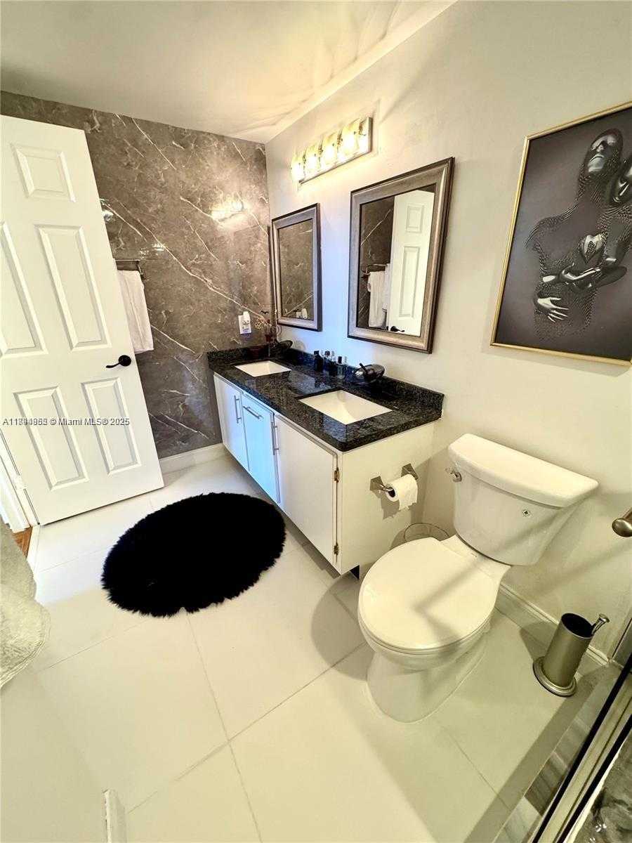 Small Image of 3850 WASHINGTON ST #317, Hollywood Number 36