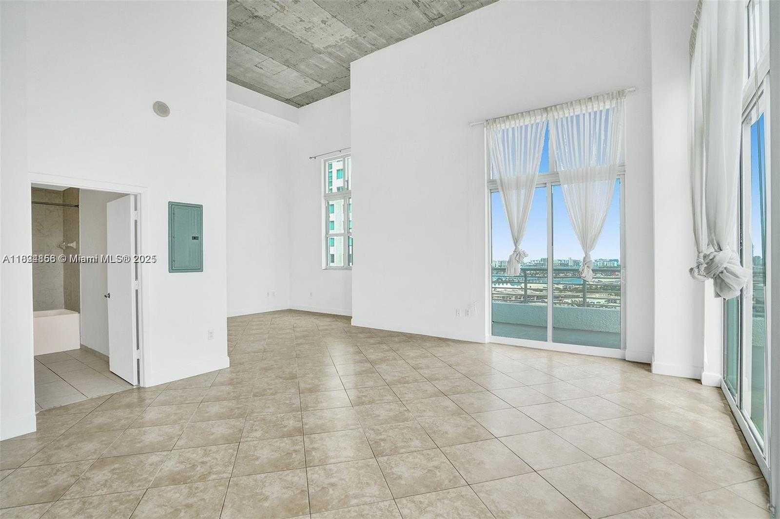 Small Image of 133 NORTH EAST 2ND AVE #LPH3502, Miami Number 16