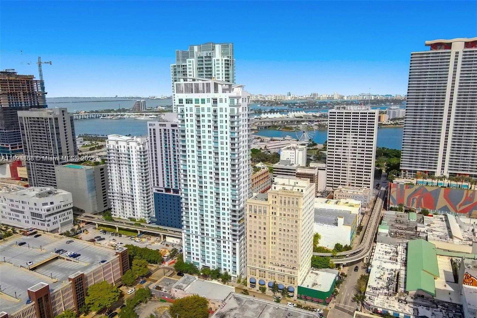 Small Image of 133 NORTH EAST 2ND AVE #LPH3502, Miami Number 36