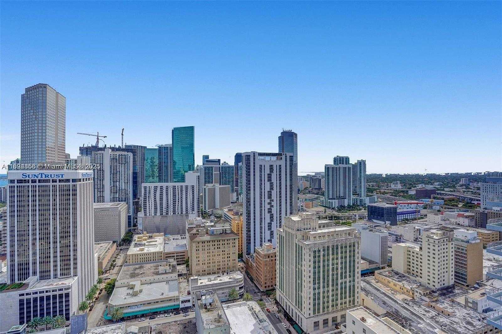 Small Image of 133 NORTH EAST 2ND AVE #LPH3502, Miami Number 44