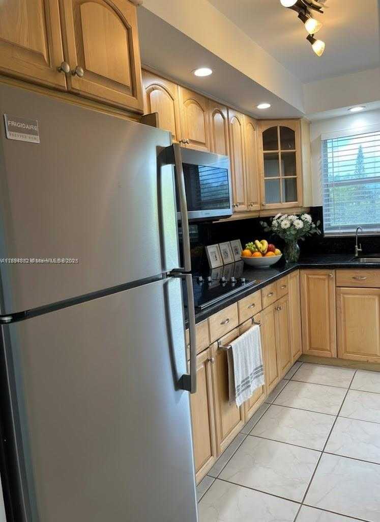 Small Image of 1425 ARTHUR ST #403A, Hollywood Number 6