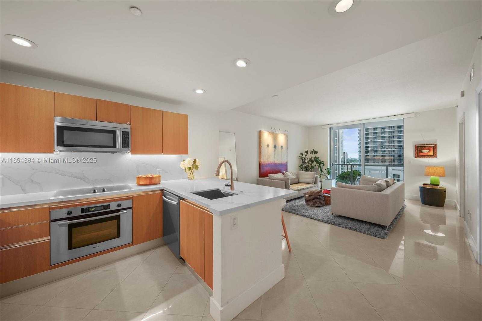 Small Image of 1060 BRICKELL AVE #1513, Miami Number 15