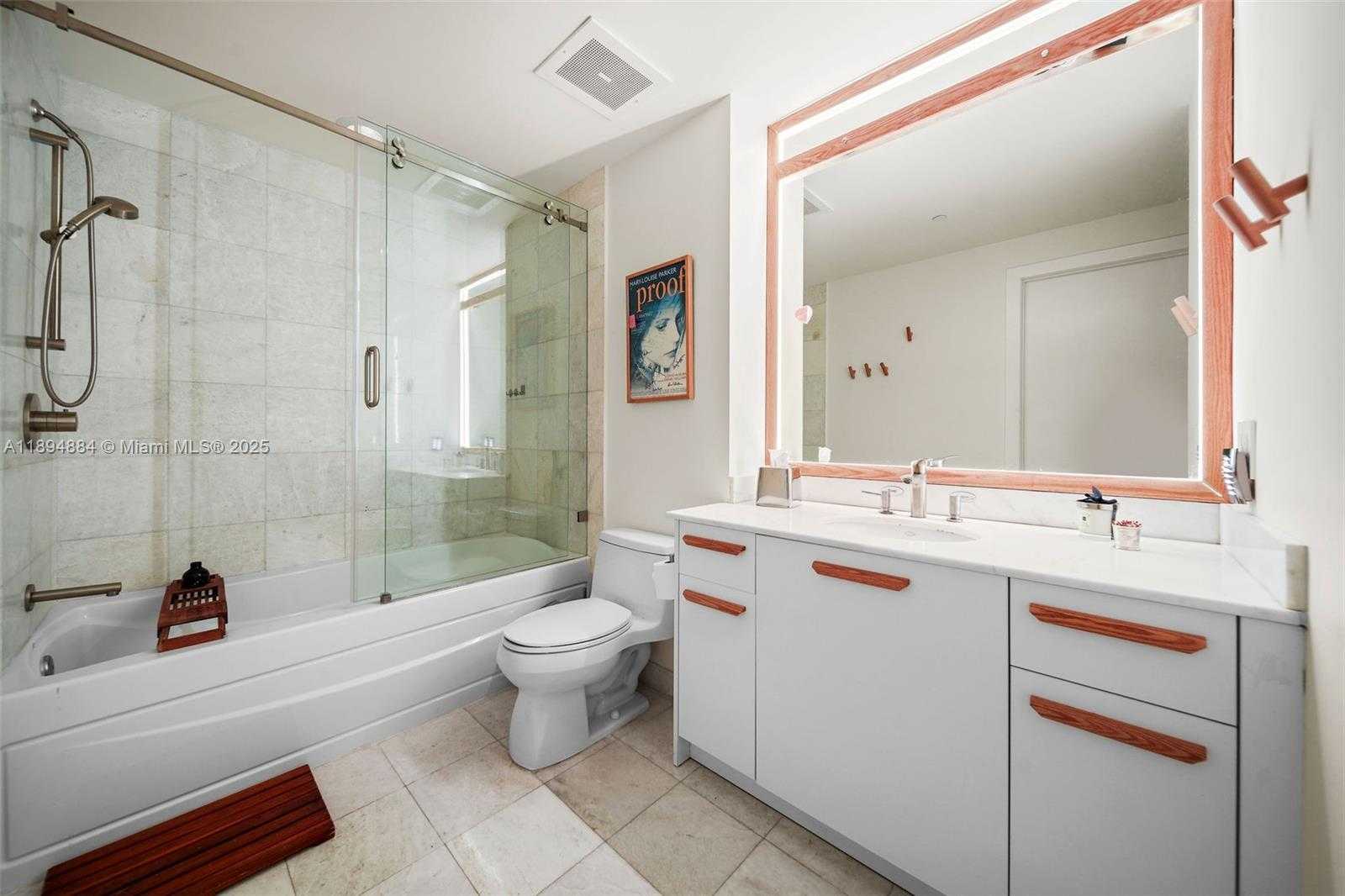 Small Image of 1060 BRICKELL AVE #1513, Miami Number 23