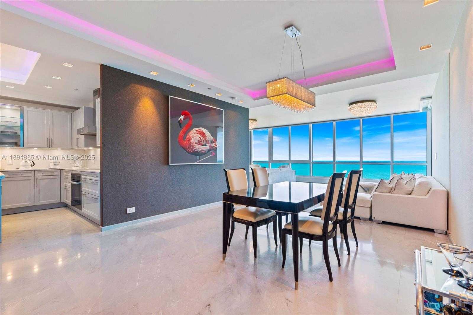 Small Image of 100 SOUTH POINTE DR #2506, Miami Beach Number 18