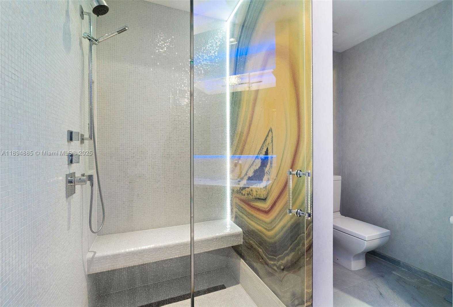 Small Image of 100 SOUTH POINTE DR #2506, Miami Beach Number 31