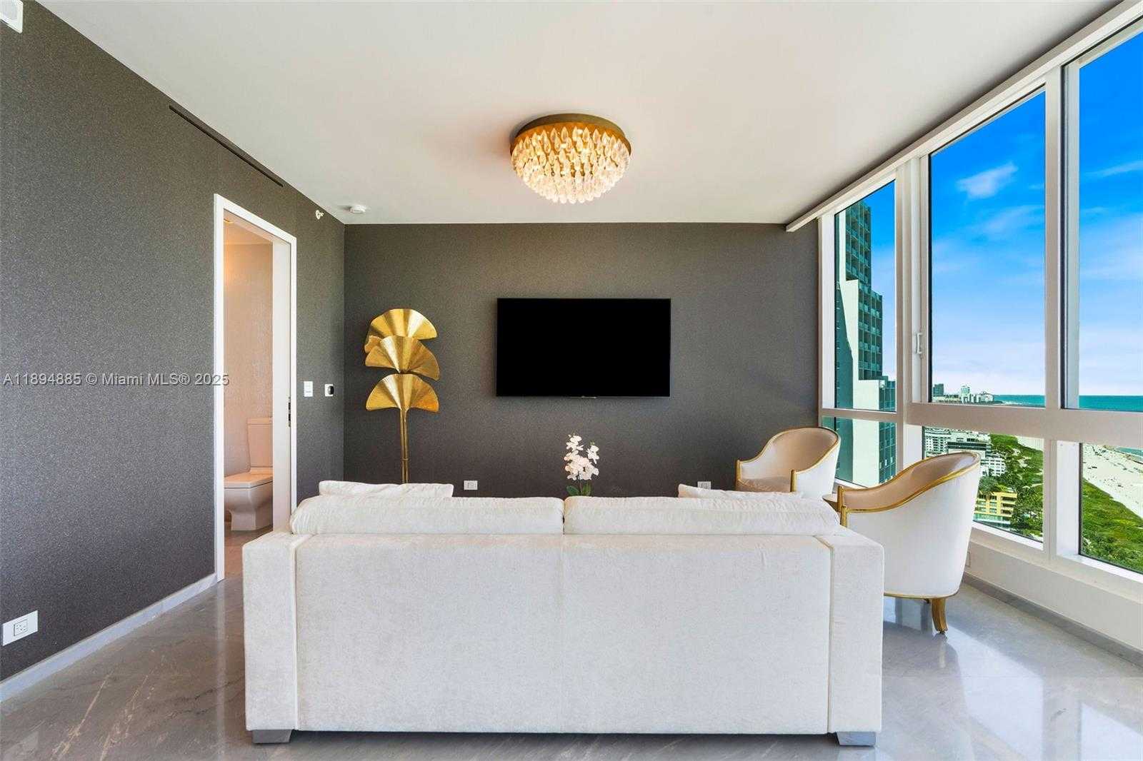 Small Image of 100 SOUTH POINTE DR #2506, Miami Beach Number 5