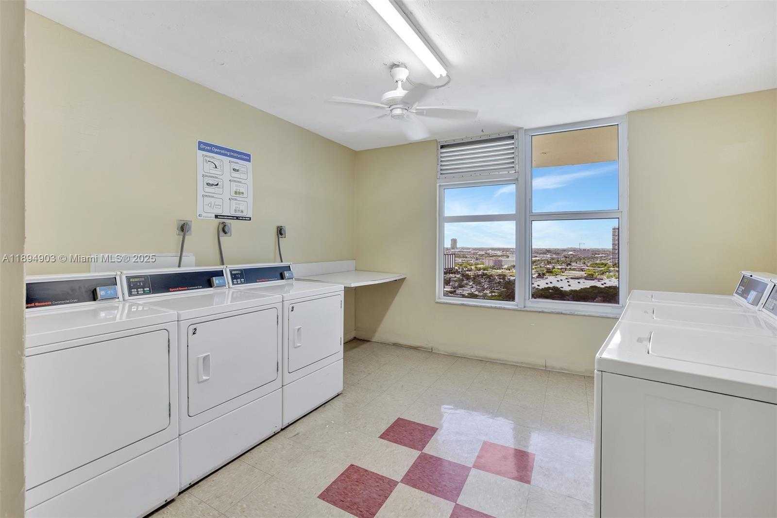 Small Image of 3800 SOUTH OCEAN DR #719, Hollywood Number 18
