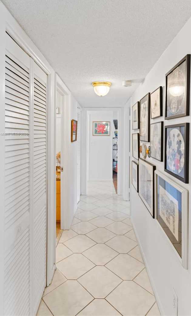Small Image of 3800 SOUTH OCEAN DR #719, Hollywood Number 66