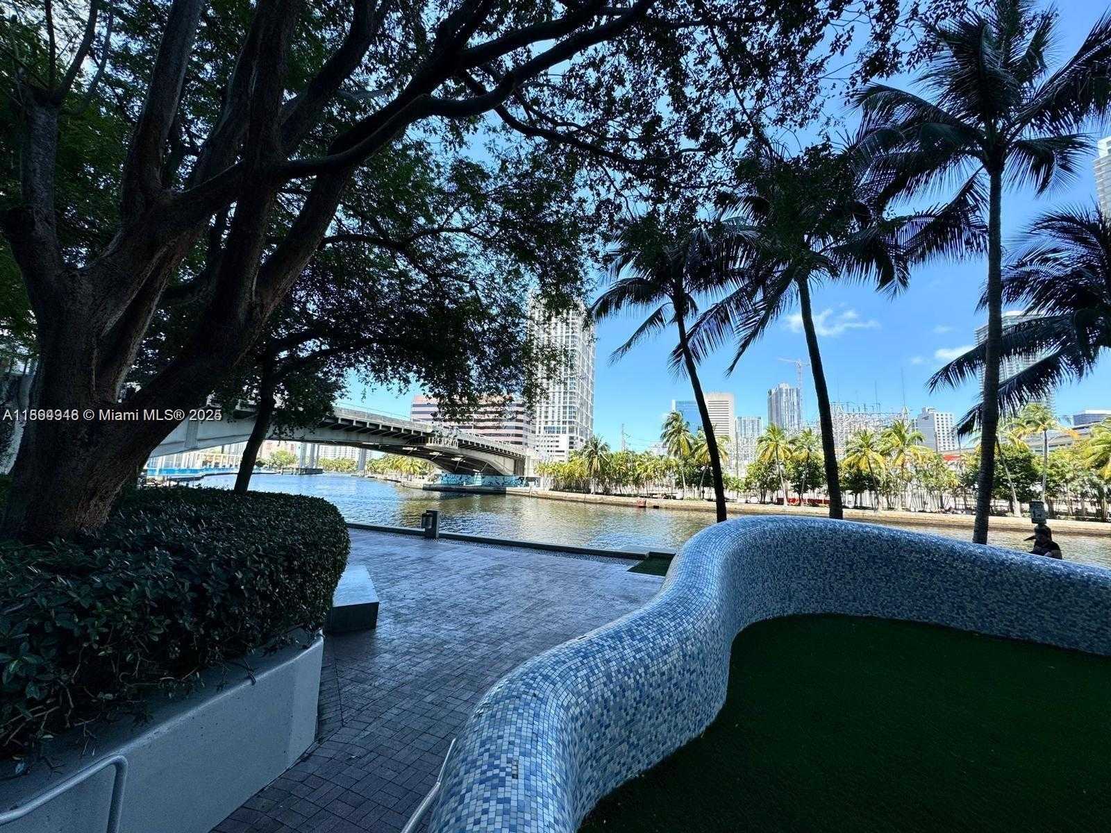 Small Image of 185 SOUTH WEST 7TH ST #2411, Miami Number 25