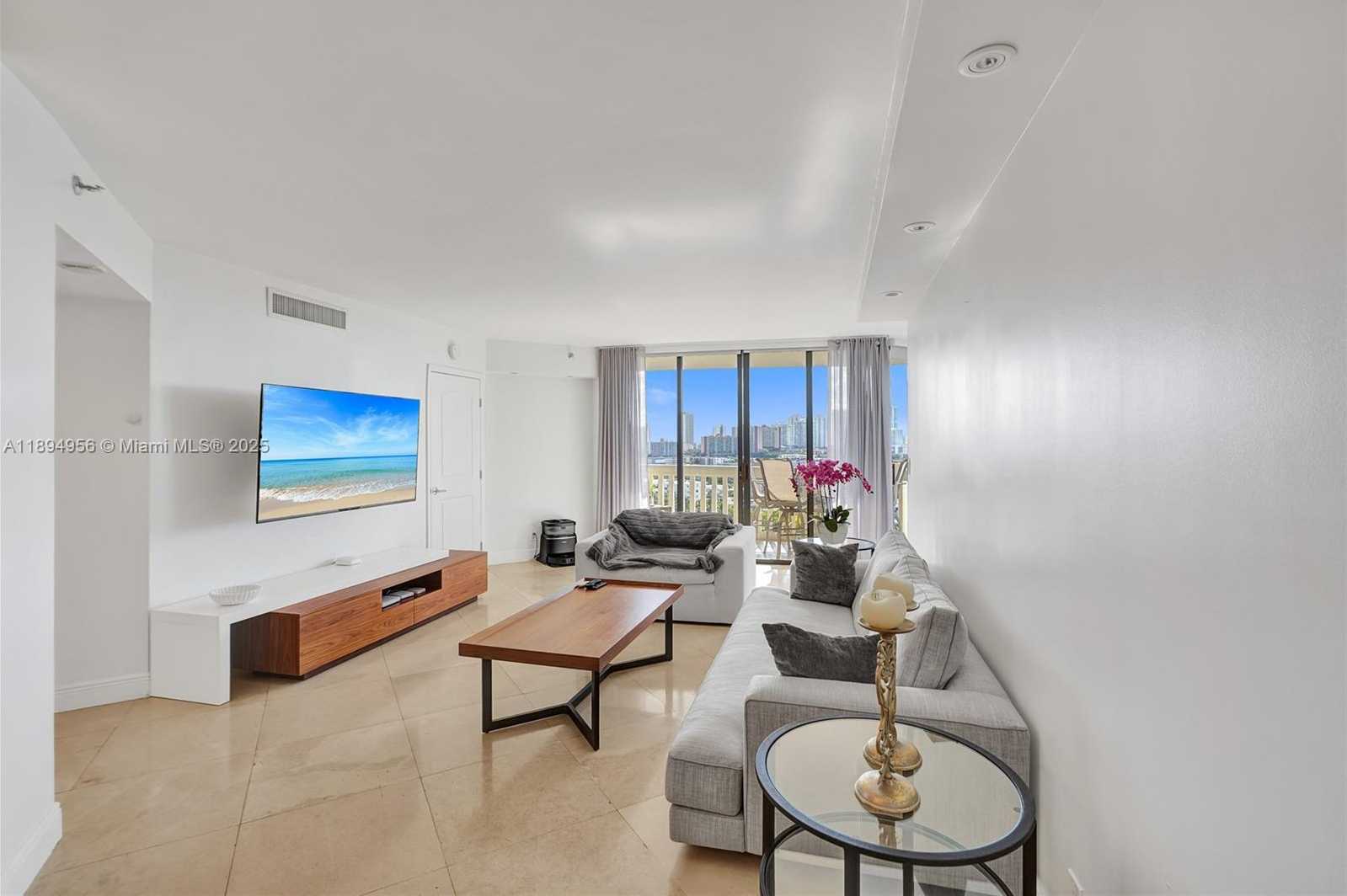 Small Image of 1000 EAST ISLAND BLVD #1403, Aventura Number 3