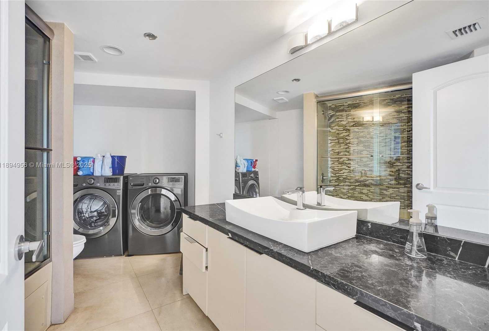 Small Image of 1000 EAST ISLAND BLVD #1403, Aventura Number 37