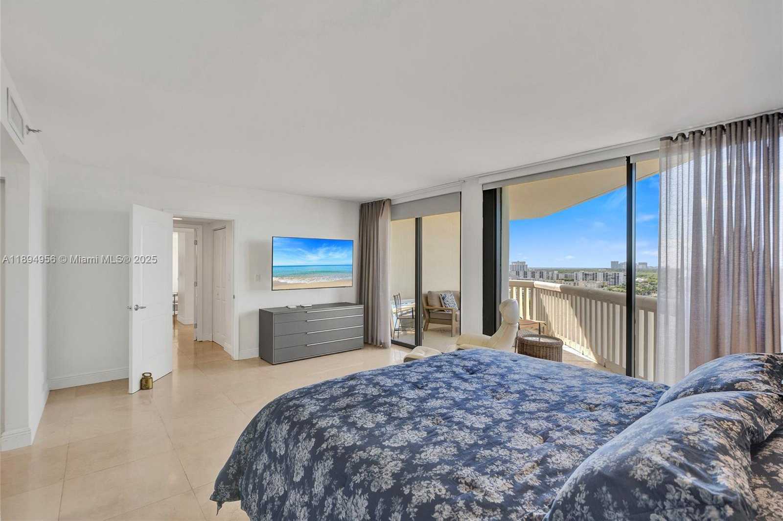 Small Image of 1000 EAST ISLAND BLVD #1403, Aventura Number 43