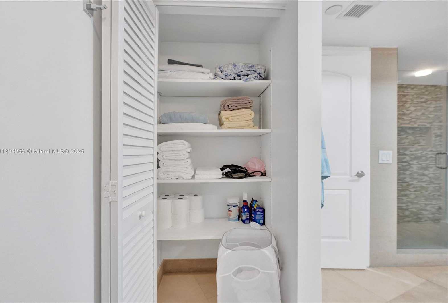Small Image of 1000 EAST ISLAND BLVD #1403, Aventura Number 52