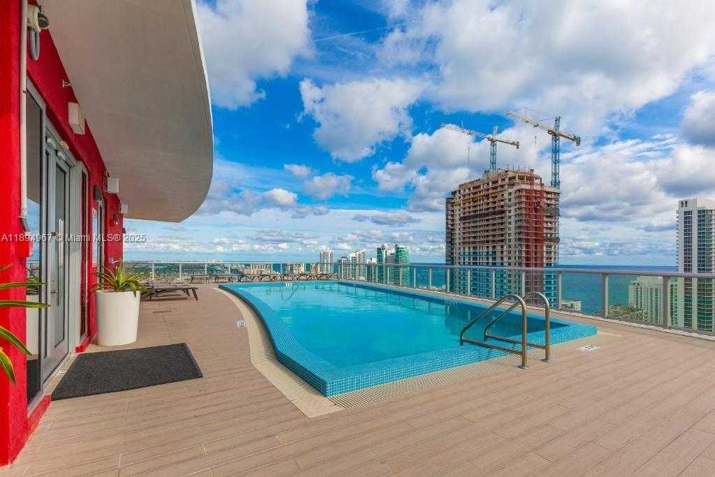 Small Image of 2602 EAST HALLANDALE BEACH BLVD #R1507, Hallandale Beach Number 5