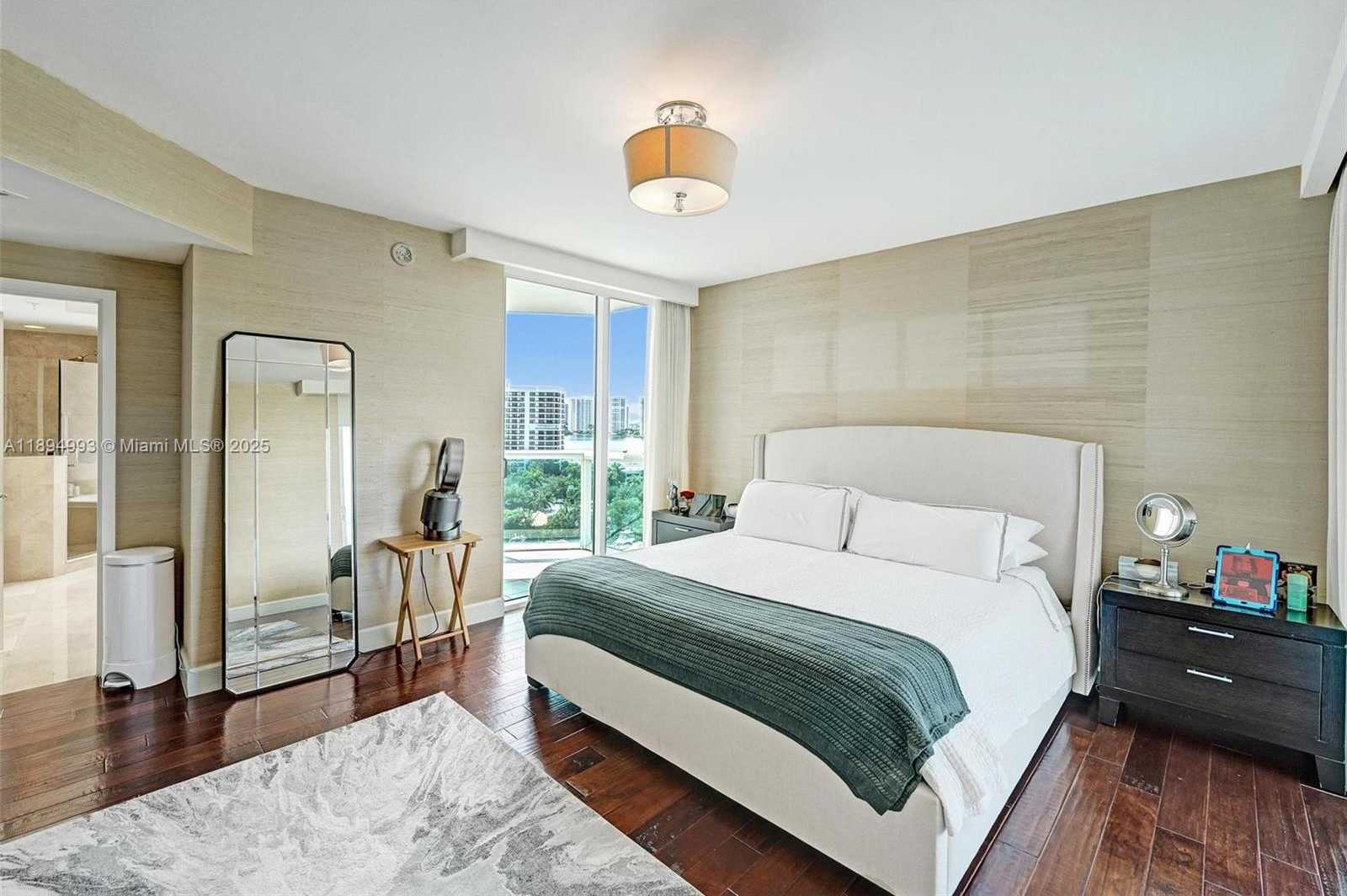Small Image of 19400 TURNBERRY WAY #1012, Aventura Number 19