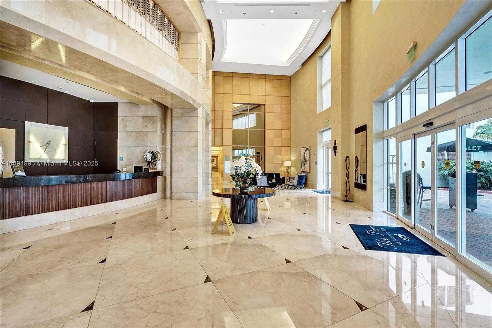 Small Image of 19400 TURNBERRY WAY #1012, Aventura Number 23
