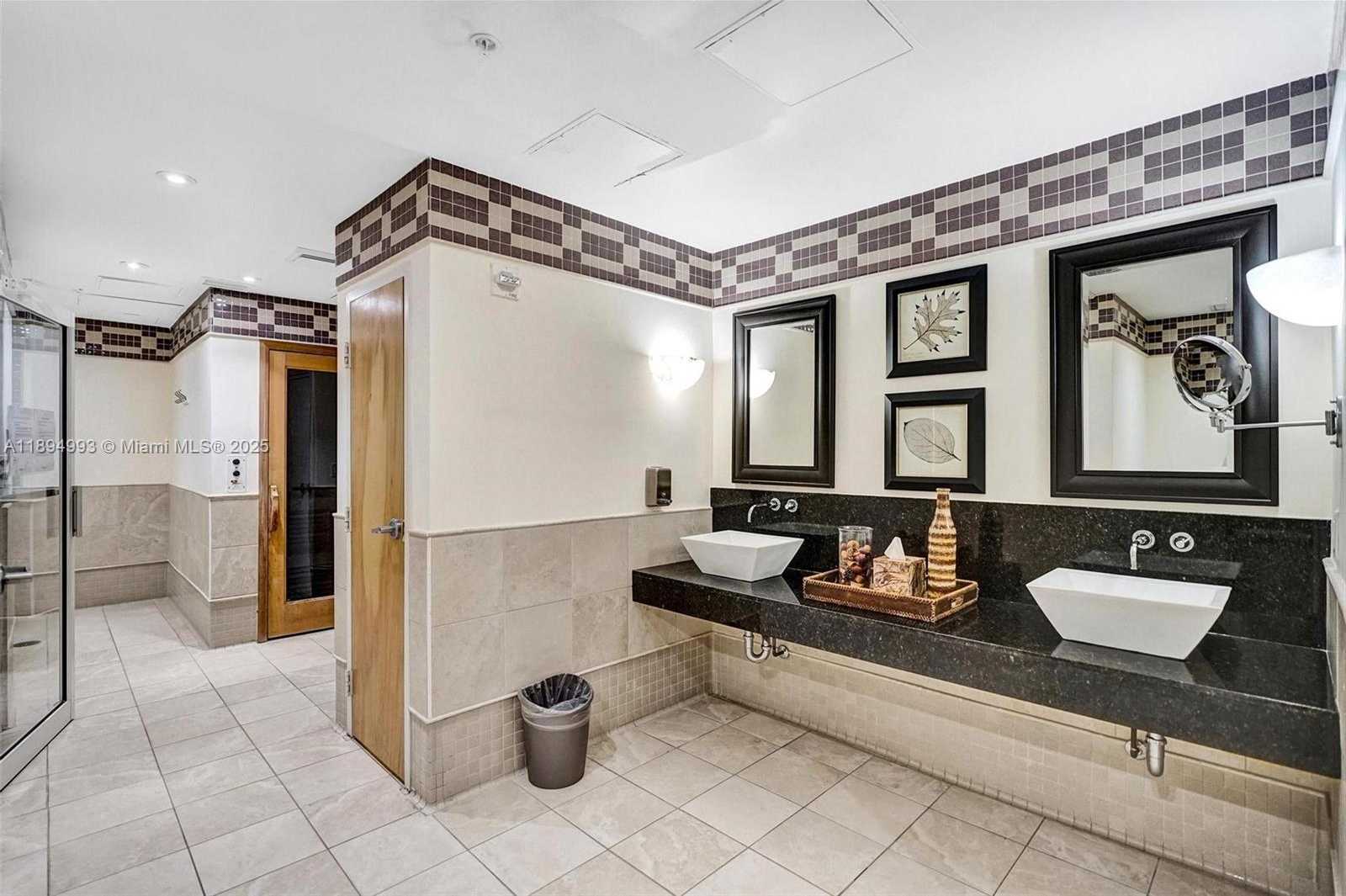 Small Image of 19400 TURNBERRY WAY #1012, Aventura Number 28