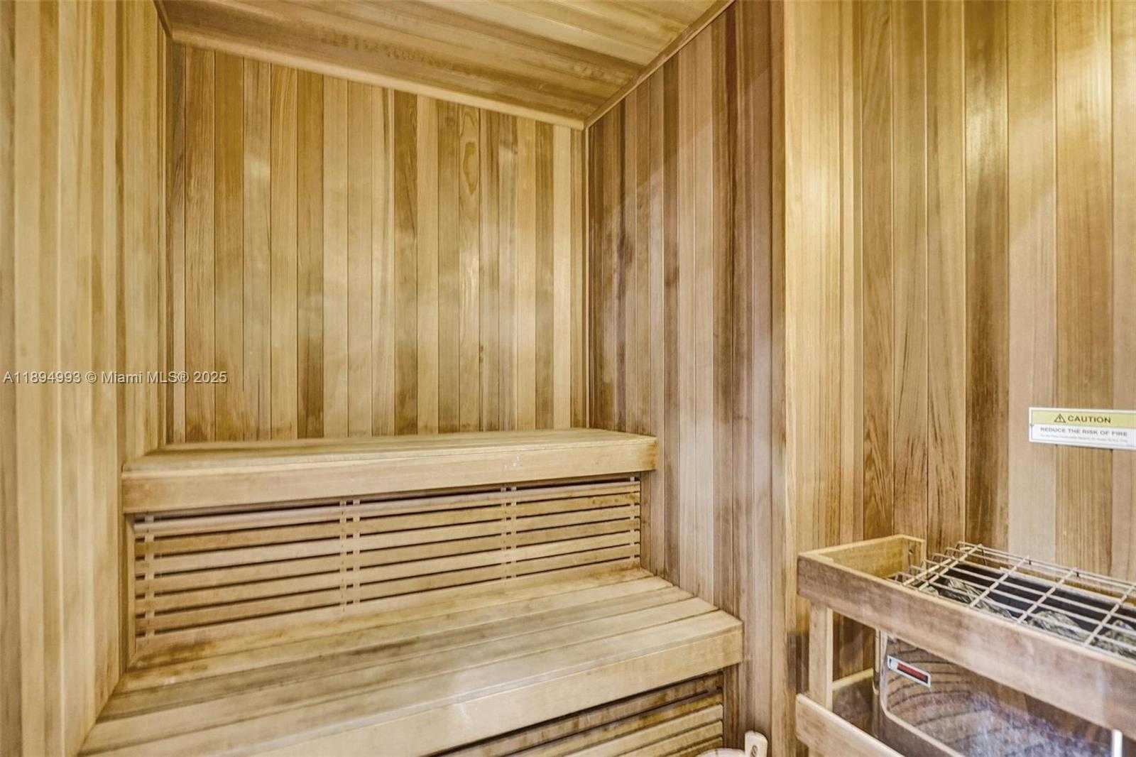 Small Image of 19400 TURNBERRY WAY #1012, Aventura Number 29