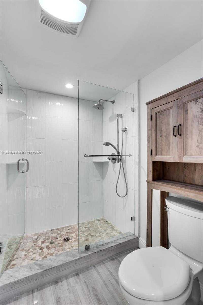 Small Image of 801 SOUTH WEST 141ST AVE #210O, Pembroke Pines Number 14