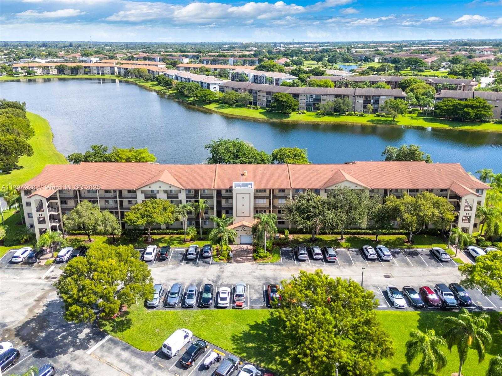 Small Image of 801 SOUTH WEST 141ST AVE #210O, Pembroke Pines Number 26