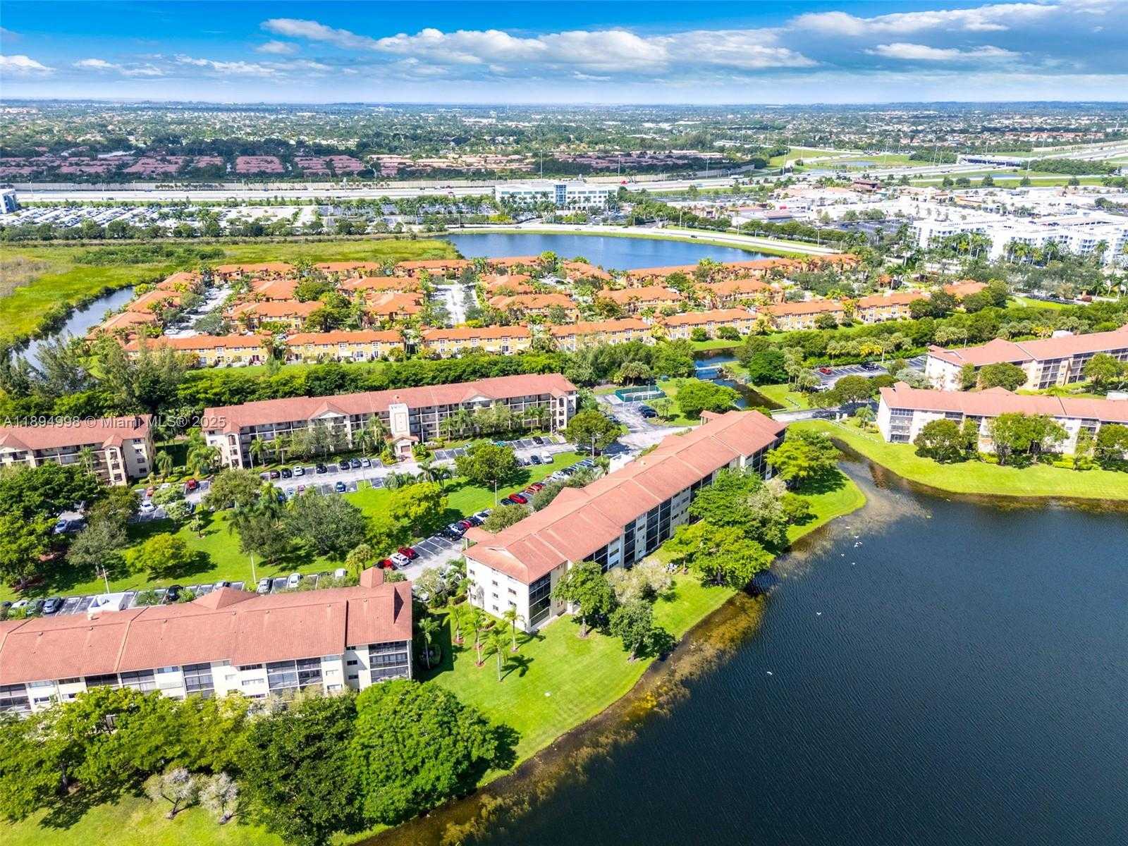 Small Image of 801 SOUTH WEST 141ST AVE #210O, Pembroke Pines Number 32