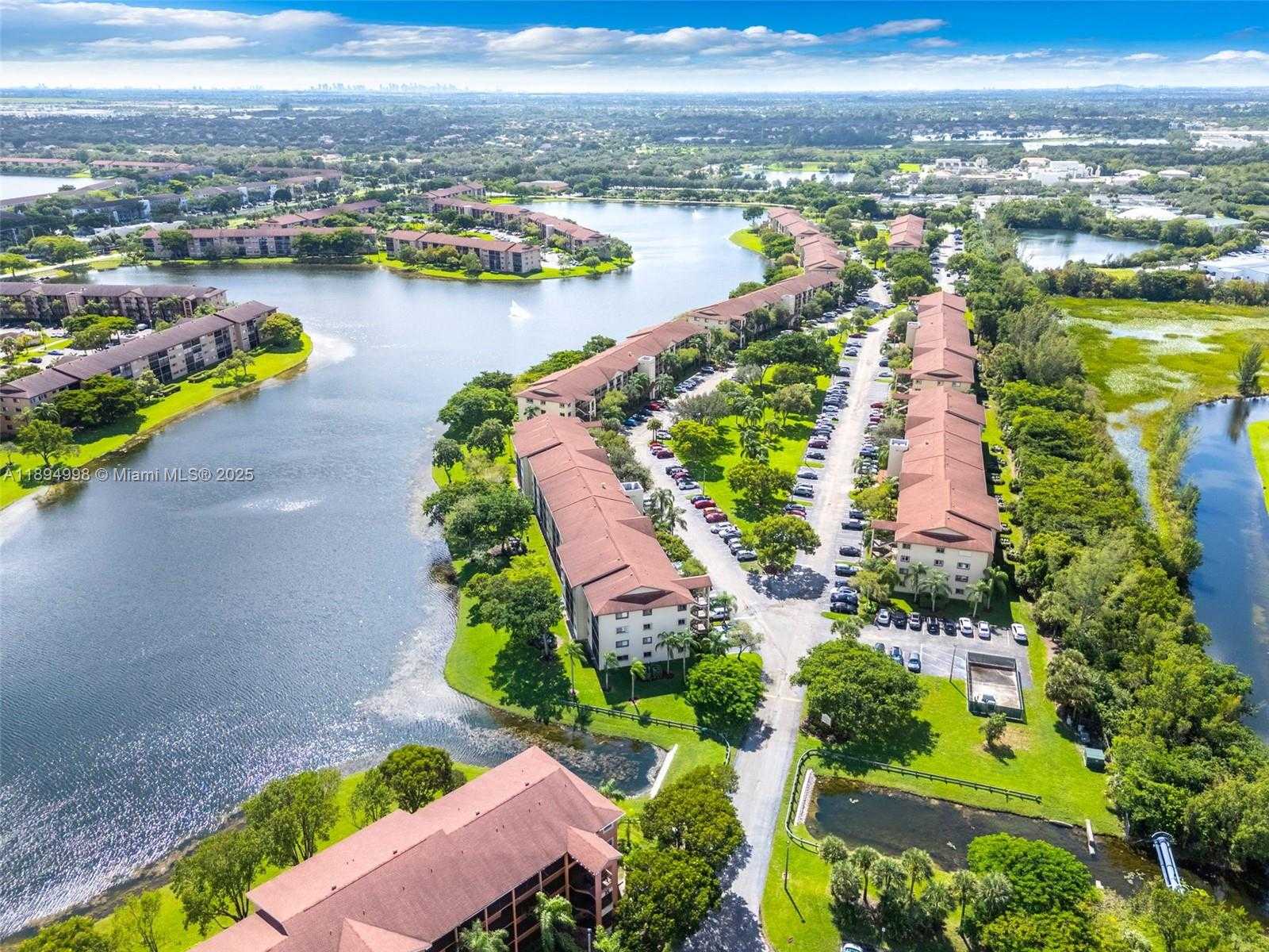 Small Image of 801 SOUTH WEST 141ST AVE #210O, Pembroke Pines Number 36