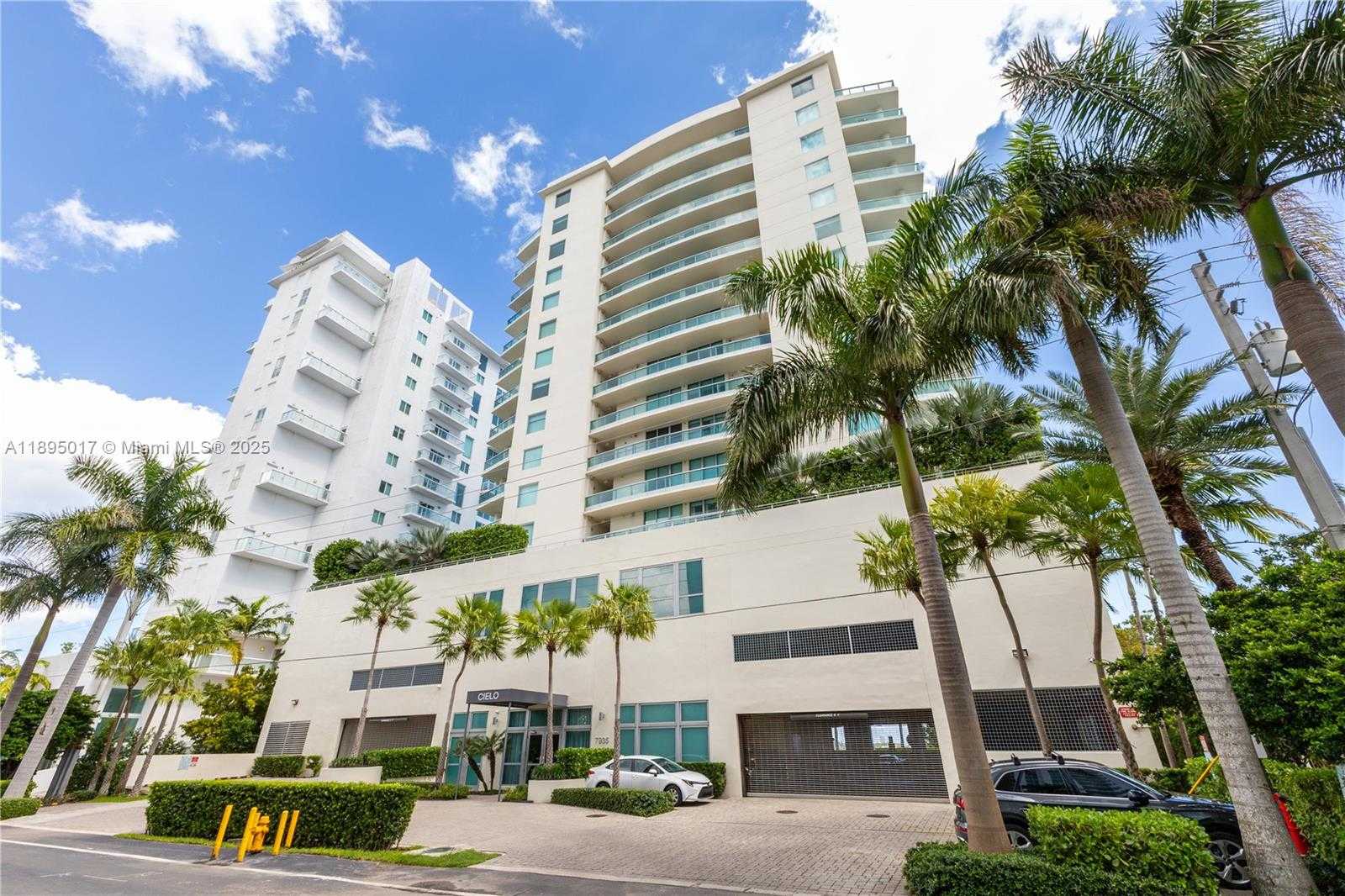 Small Image of 7935 EAST DR #803, North Bay Village Number 39