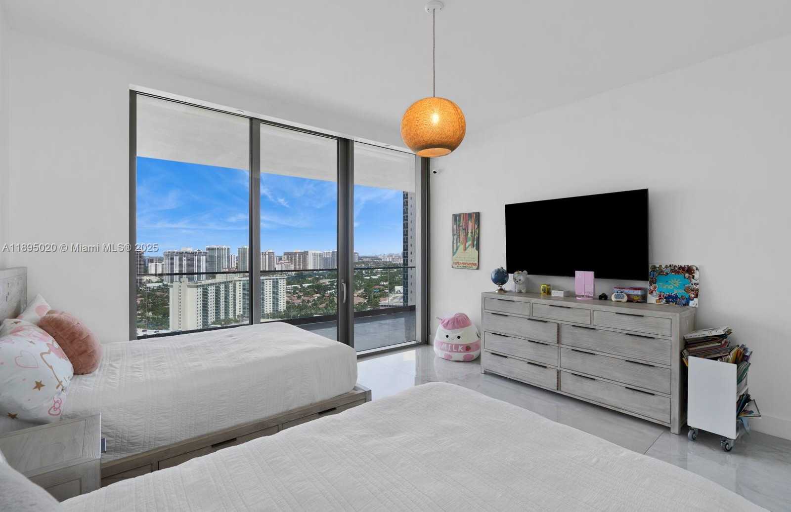Small Image of 18975 COLLINS AVE #2101, Sunny Isles Beach Number 40