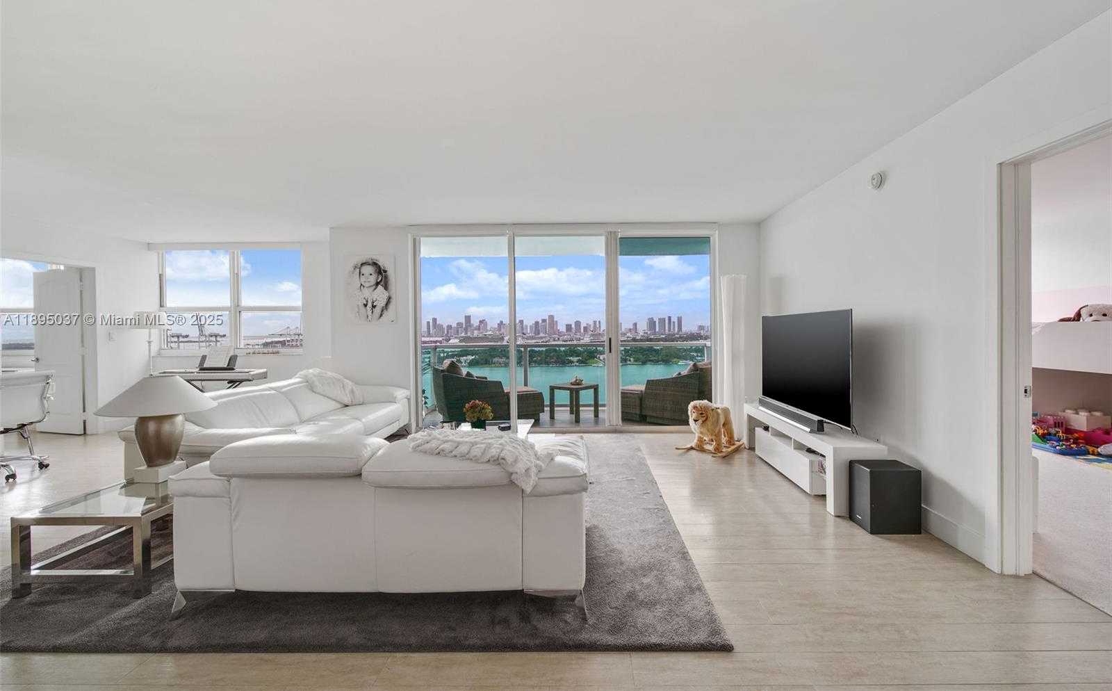 Small Image of 650 WEST AVE #2107, Miami Beach Number 10