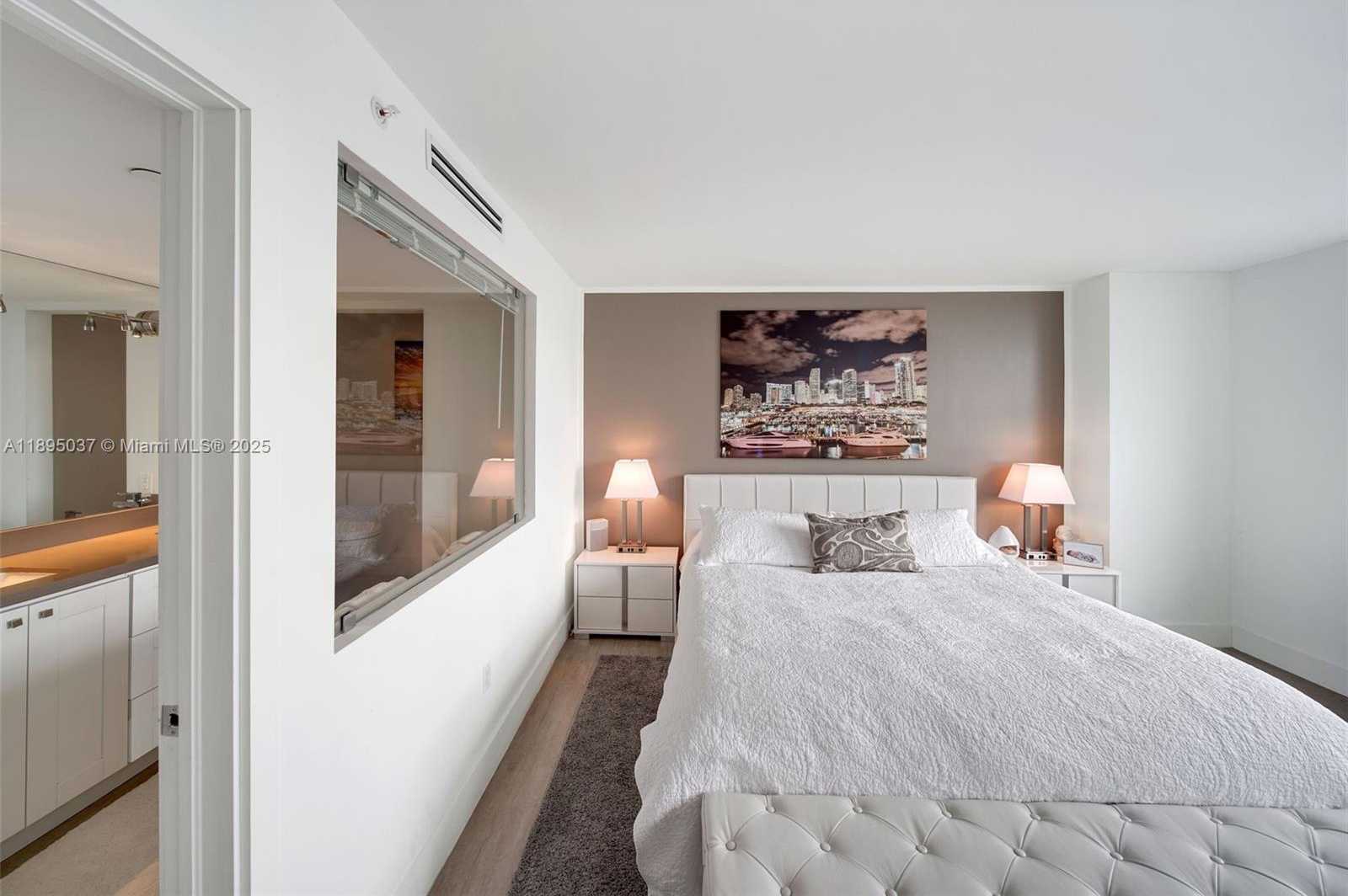 Small Image of 650 WEST AVE #2107, Miami Beach Number 21