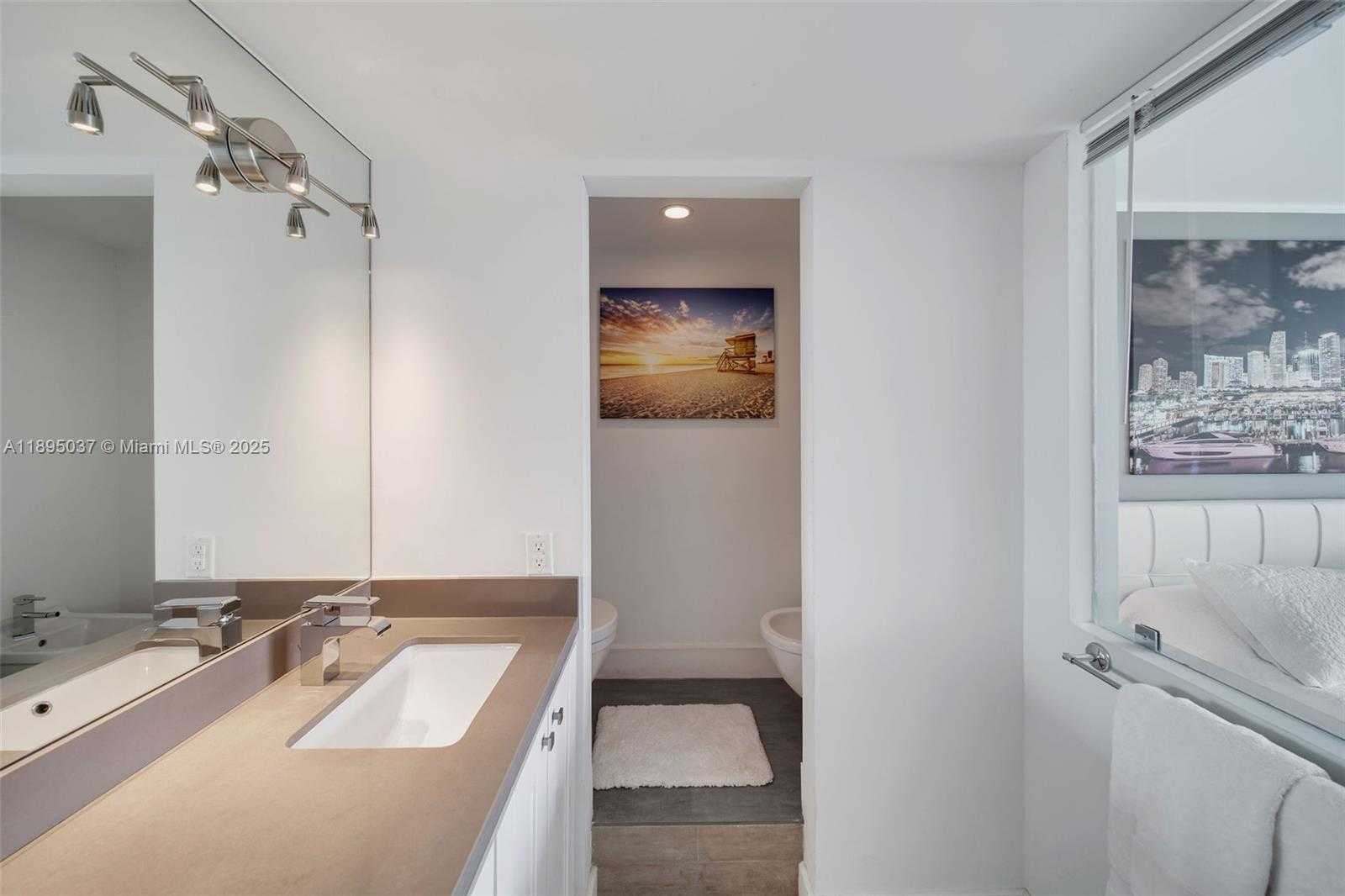 Small Image of 650 WEST AVE #2107, Miami Beach Number 25