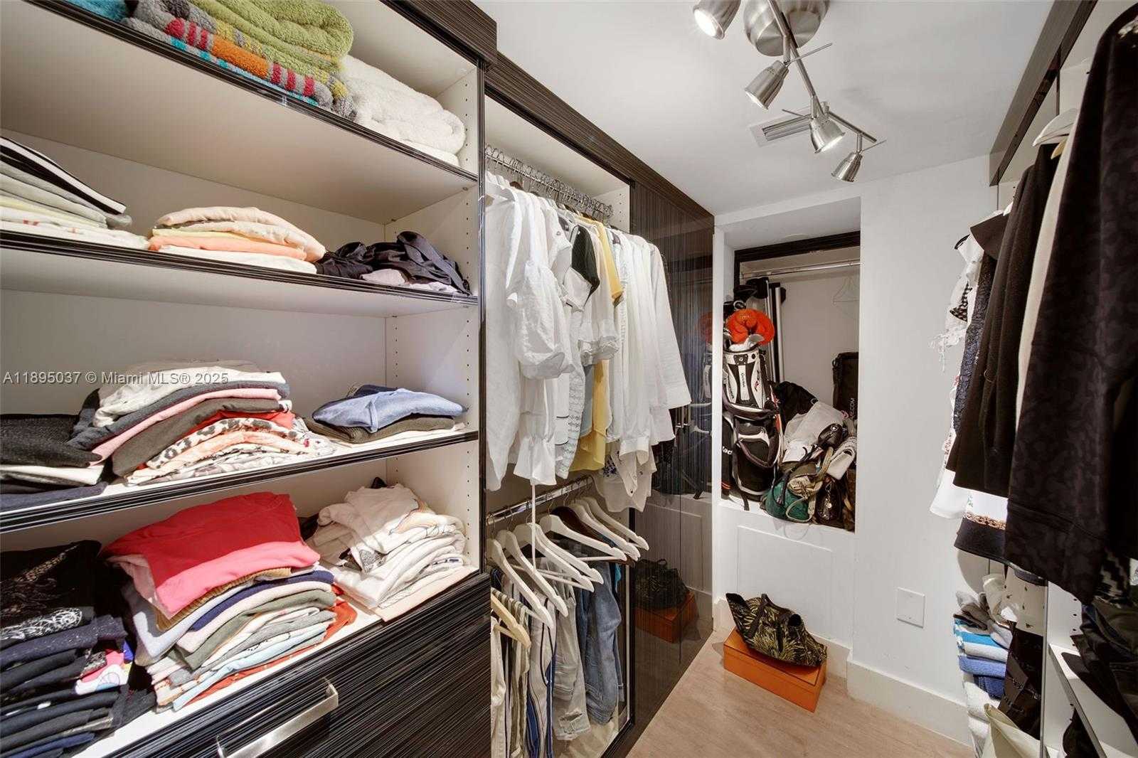 Small Image of 650 WEST AVE #2107, Miami Beach Number 26
