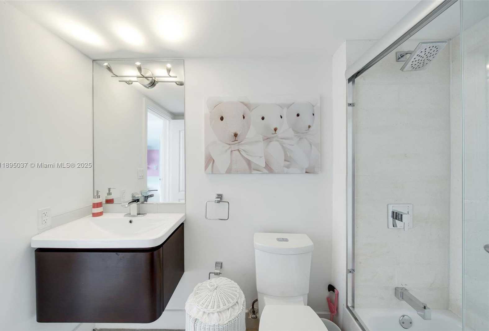 Small Image of 650 WEST AVE #2107, Miami Beach Number 32