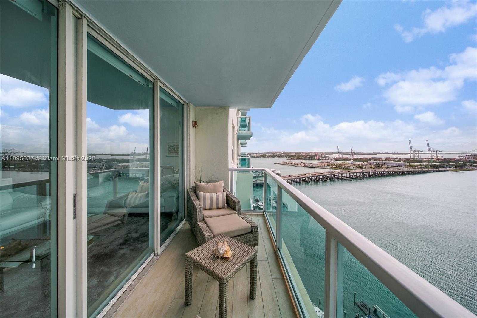 Small Image of 650 WEST AVE #2107, Miami Beach Number 33