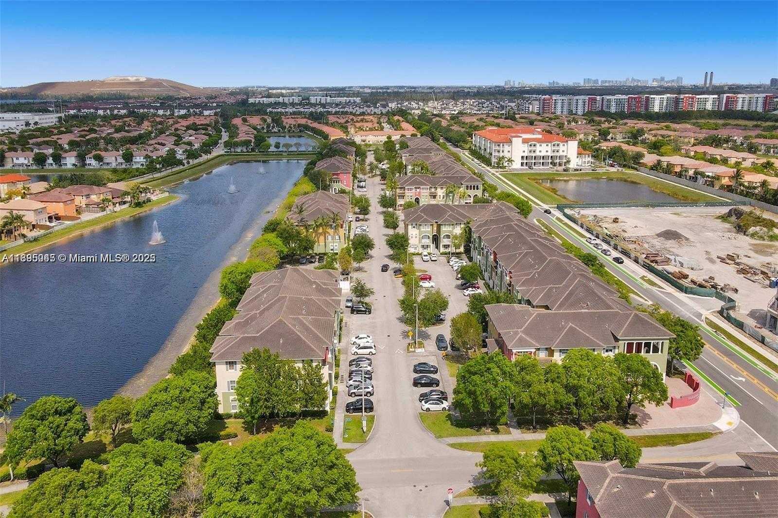 Small Image of 10902 NORTH WEST 83RD ST #218, Doral Number 3