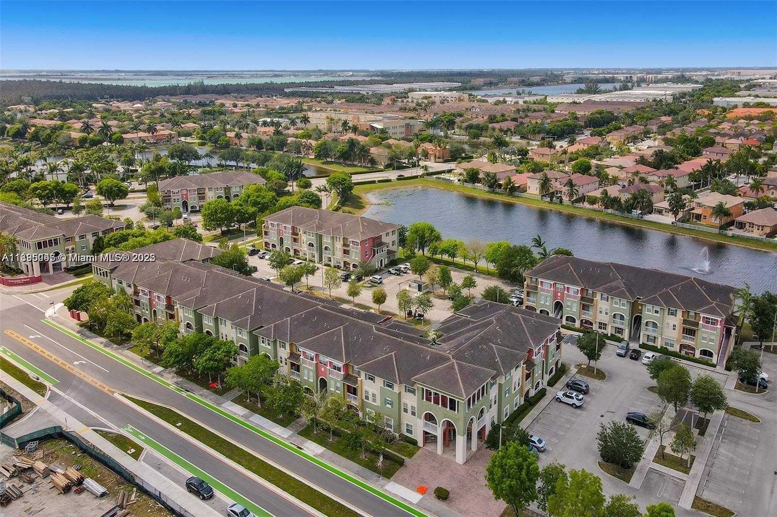 Small Image of 10902 NORTH WEST 83RD ST #218, Doral Number 4