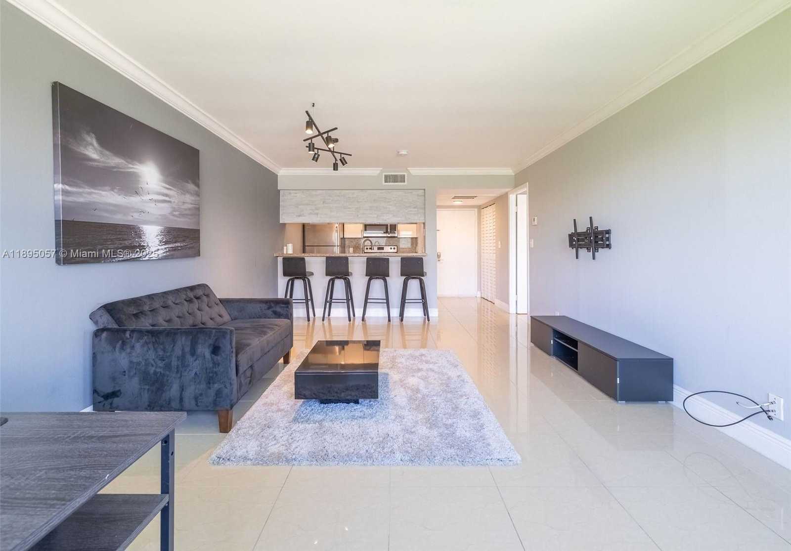 Small Image of Doral Number 2