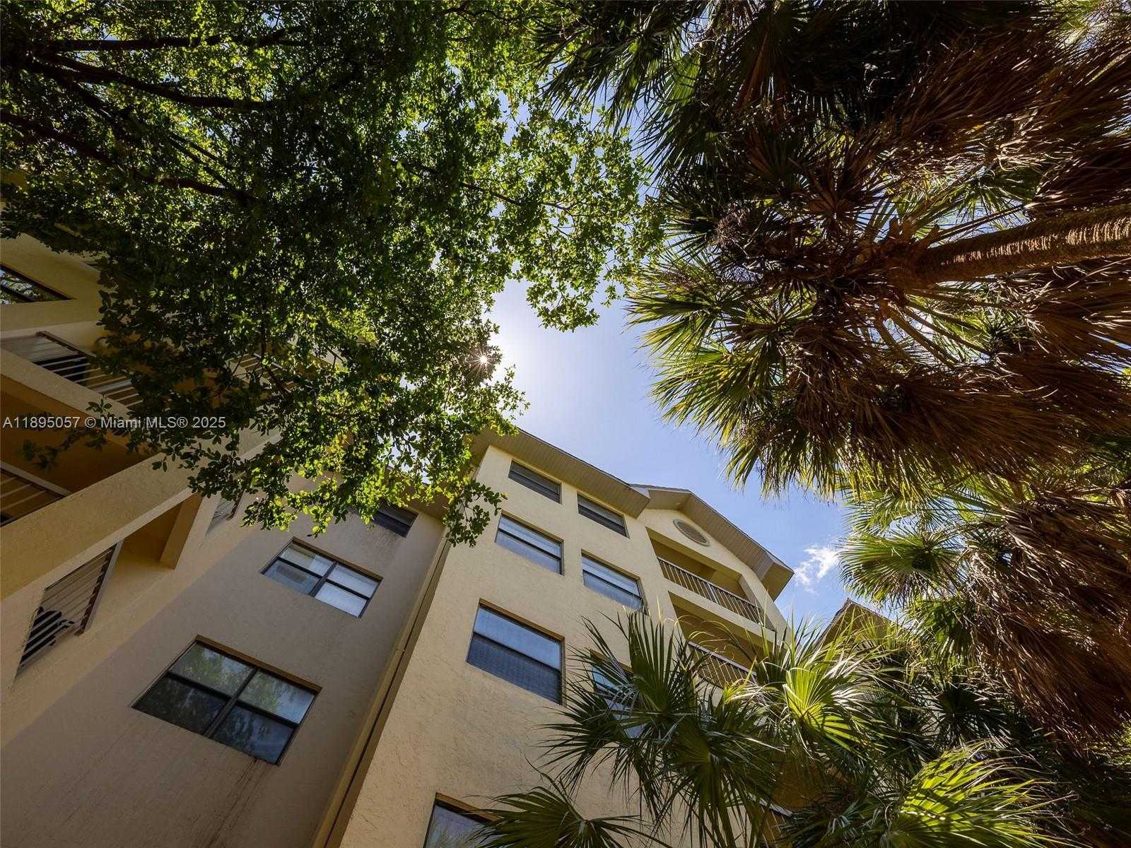 Small Image of Doral Number 31