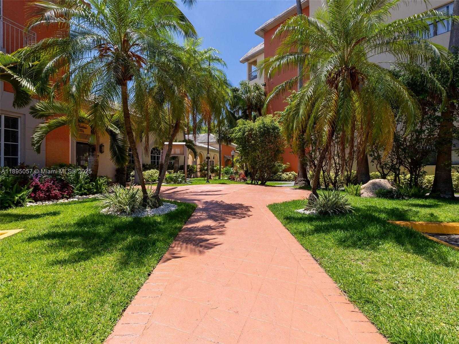 Small Image of Doral Number 35