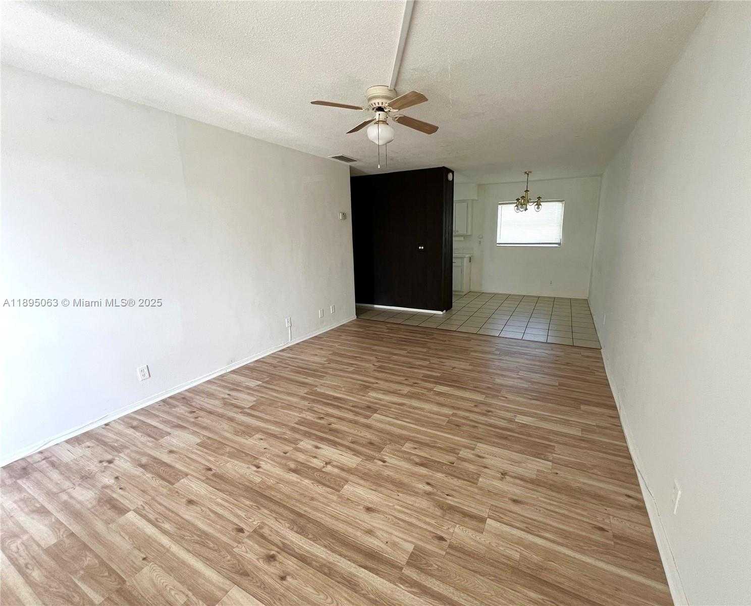 Small Image of 281 NORTH EAST 40TH ST #7, Oakland Park Number 1