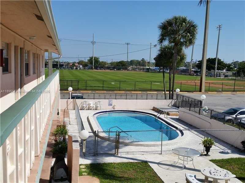 Small Image of 281 NORTH EAST 40TH ST #7, Oakland Park Number 9