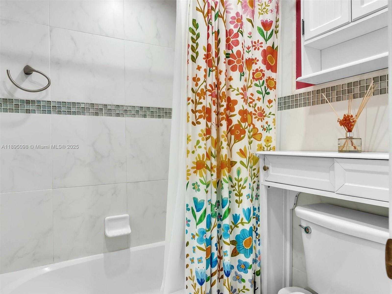 Small Image of 1400 SHERIDAN ST #24J, Hollywood Number 18