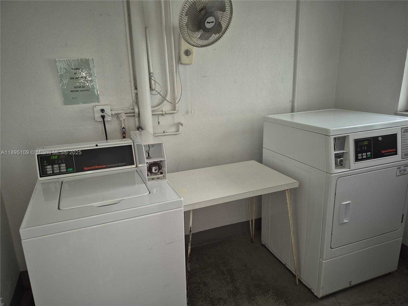 Small Image of 1201 HILLCREST CT #302, Hollywood Number 22